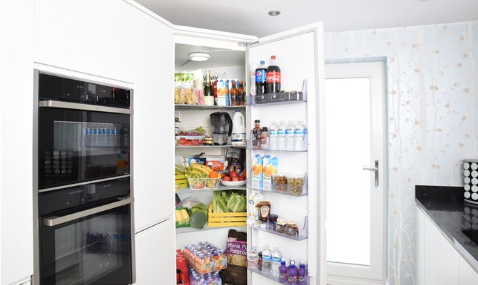 7 consigli per gestire frigo e freezer, risparmiando in bolletta e riducendo gli sprechi